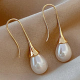 Classic Pearl Helena Earrings