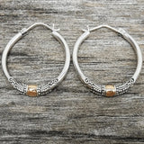 vintage-silvery-carved-pattern-hoop-earrings